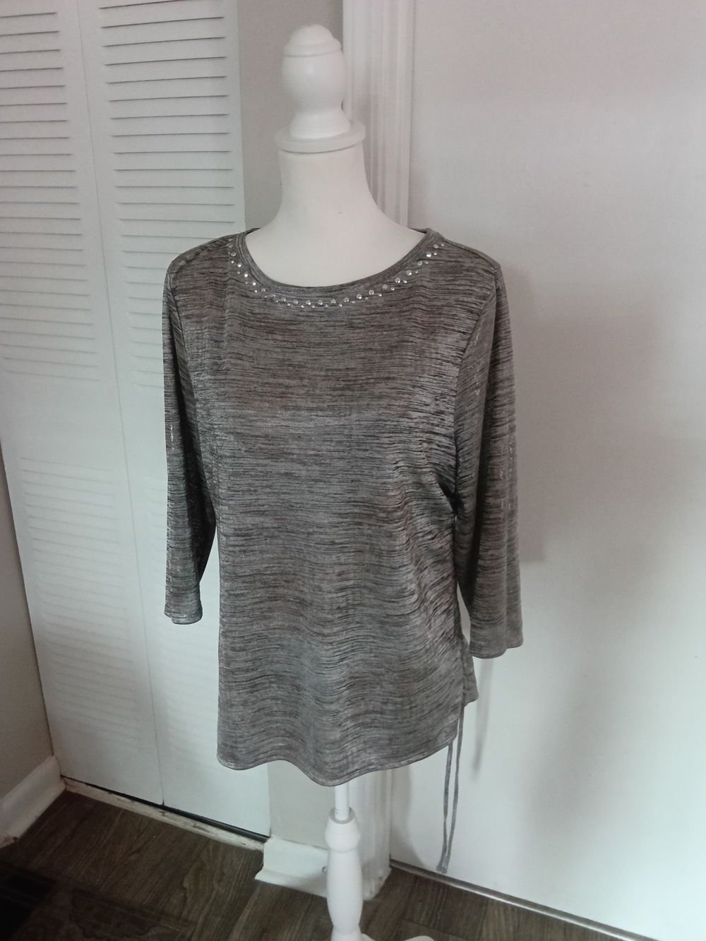 Ruby Rd. Gray Embellished Knit Long Sleeve Top